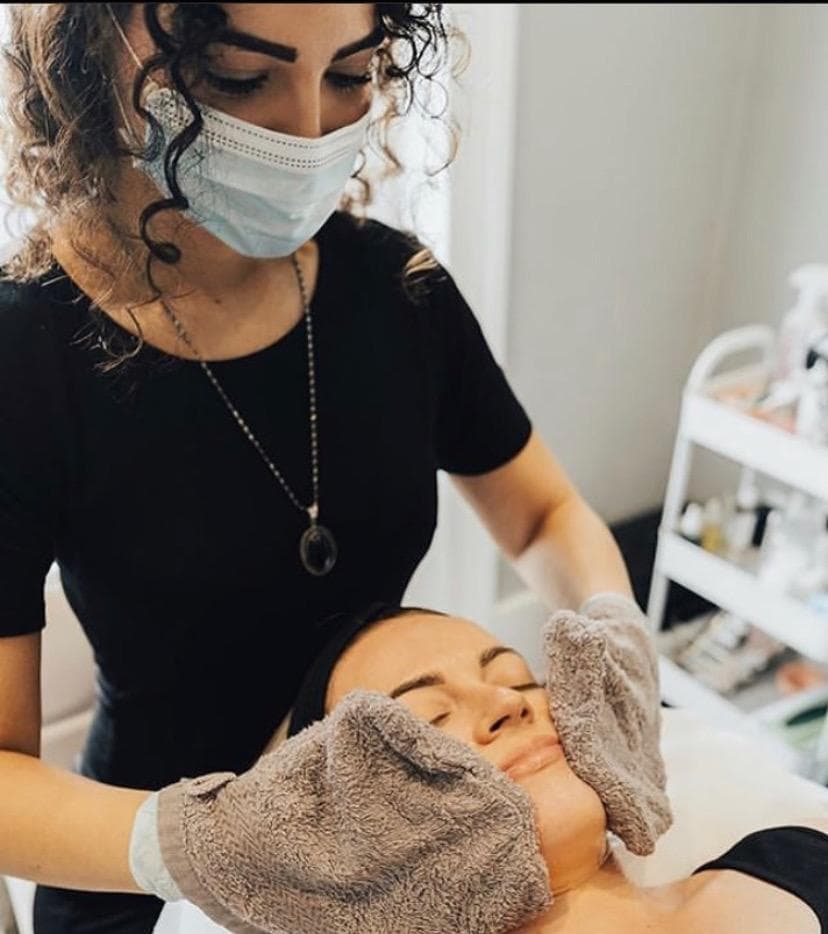 Iris Abdele — Acupuncturist & Advanced Facialist